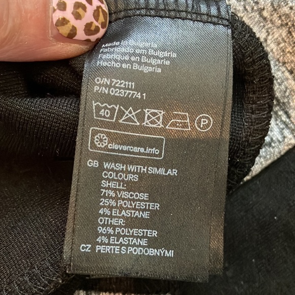 Black and grey exposed silver zipper stretch dress - Picture 11 of 12